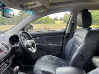 KIA SPORTAGE 2.0 CRDi KX-3 SUV 5dr Diesel Auto AWD Euro 5 (134 bhp)