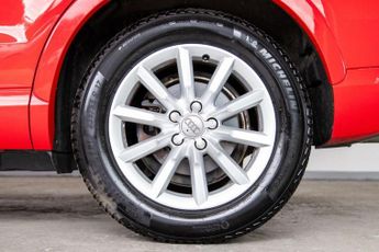 AUDI Q3 2.0 TDI SE SUV 5dr Diesel S Tronic quattro Euro 5 (s/s) (177 ps)