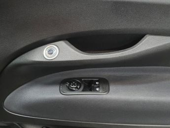 FIAT 500E 42kWh Icon Hatchback 3dr Electric Auto (118 ps)