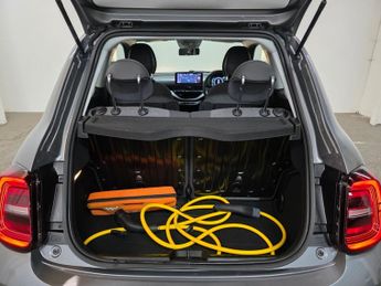 FIAT 500E 42kWh Icon Hatchback 3dr Electric Auto (118 ps)