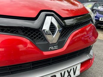 RENAULT CLIO 1.6 TCe Renaultsport Lux Hatchback 5dr Petrol EDC Euro 5 (200 ps