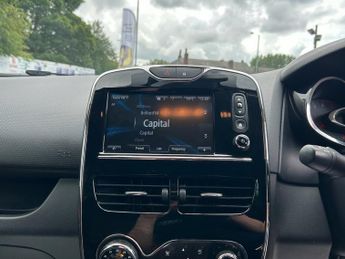 RENAULT CLIO 1.6 TCe Renaultsport Lux Hatchback 5dr Petrol EDC Euro 5 (200 ps