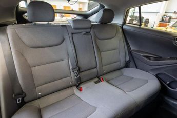 HYUNDAI IONIQ 38.3kWh Premium Hatchback 5dr Electric Auto (136 ps)