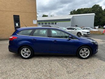 FORD FOCUS 1.6 Titanium Navigator Estate 5dr Petrol Powershift Euro 5 (125 