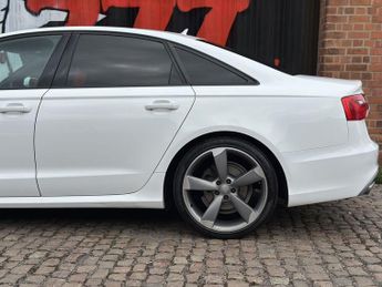 AUDI A6 SALOON 2.0 TDI ultra Black Edition Saloon 4dr Diesel S Tronic Euro 6 (s