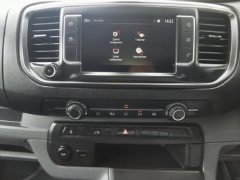 VAUXHALL VIVARO 2.0 Turbo D 3100 Dynamic Panel Van 6dr Diesel Manual L2 H1 Euro 
