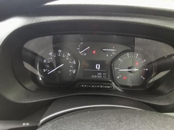 VAUXHALL VIVARO 2.0 Turbo D 3100 Dynamic Panel Van 6dr Diesel Manual L2 H1 Euro 