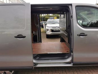VAUXHALL VIVARO 2.0 Turbo D 3100 Dynamic Panel Van 6dr Diesel Manual L2 H1 Euro 