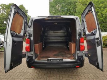 VAUXHALL VIVARO 2.0 Turbo D 3100 Dynamic Panel Van 6dr Diesel Manual L2 H1 Euro 