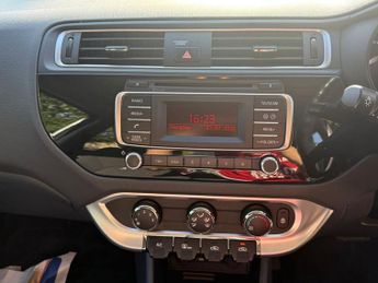 KIA RIO 1.4 2 Hatchback 5dr Petrol Auto Euro 6 (107 bhp)