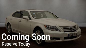 Lexus LS 5.0 600h V8 L RSR Saloon 4dr Petrol Hybrid CVT 4WD Euro 5 (s/s) 