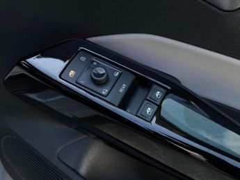 VOLKSWAGEN ID.3 Pro Performance 58kWh Style Hatchback 5dr Electric Auto (204 ps)