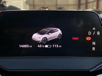 VOLKSWAGEN ID.3 Pro Performance 58kWh Style Hatchback 5dr Electric Auto (204 ps)
