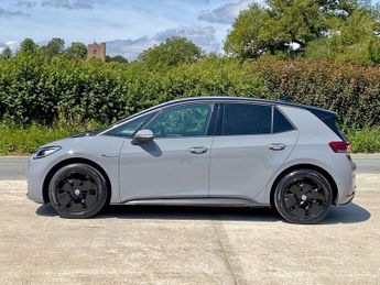 VOLKSWAGEN ID.3 Pro Performance 58kWh Style Hatchback 5dr Electric Auto (204 ps)