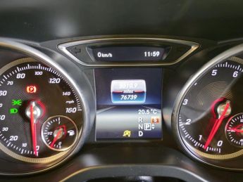 MERCEDES-BENZ GLA 1.6 GLA180 GPF Urban Edition SUV 5dr Petrol 7G-DCT Euro 6 (s/s) 