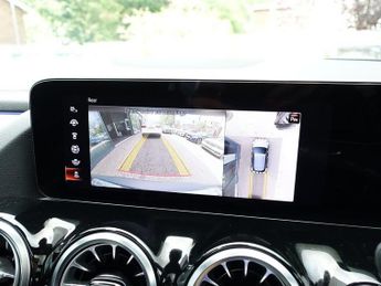 MERCEDES-BENZ EQA EQA 250+ 70.5kWh AMG Line (Premium Plus) SUV 5dr Electric Auto (