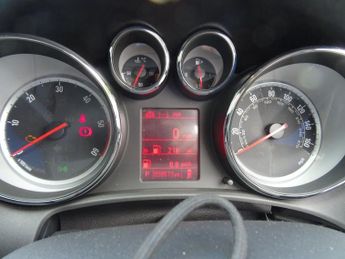 VAUXHALL ASTRA 2.0 CDTi SRi Hatchback 5dr Diesel Auto Euro 5 (165 ps)