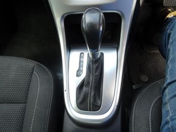 VAUXHALL ASTRA 2.0 CDTi SRi Hatchback 5dr Diesel Auto Euro 5 (165 ps)