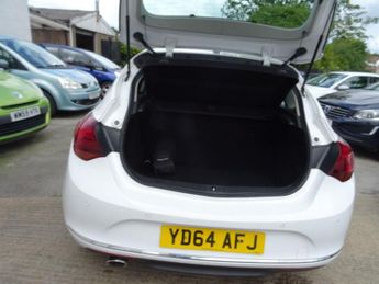 VAUXHALL ASTRA 2.0 CDTi SRi Hatchback 5dr Diesel Auto Euro 5 (165 ps)