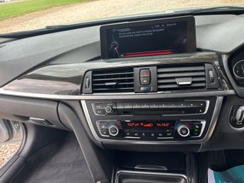 BMW 3 SERIES 330D XDRIVE LUXURY AUTO
