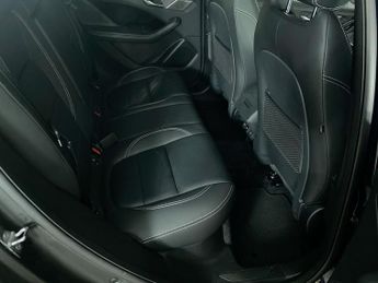 JAGUAR I-PACE 400 90kWh R-Dynamic SE Black SUV 5dr Electric Auto 4WD (400 ps)