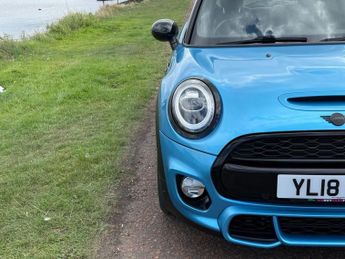 MINI HATCH COOPER S 2.0 Cooper S Hatchback 3dr Petrol Steptronic Euro 6 (s/s) (192 p