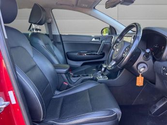 KIA SPORTAGE 1.7 CRDi 3 SUV 5dr Diesel DCT Euro 6 (s/s) (139 bhp)