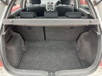 TOYOTA AURIS 1.6 VVT-i T3 Hatchback 5dr Petrol Manual (166 g/km, 124 bhp)
