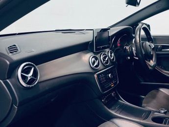 MERCEDES-BENZ CLA 2.1 CLA220d AMG Sport Shooting Brake 5dr Diesel 7G-DCT Euro 6 (s