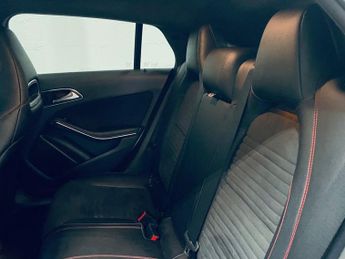 MERCEDES-BENZ CLA 2.1 CLA220d AMG Sport Shooting Brake 5dr Diesel 7G-DCT Euro 6 (s