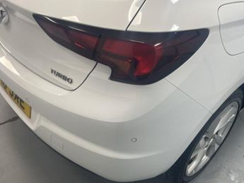 VAUXHALL ASTRA 1.4i Turbo SRi Nav Hatchback 5dr Petrol Auto Euro 6 (s/s) (150 p
