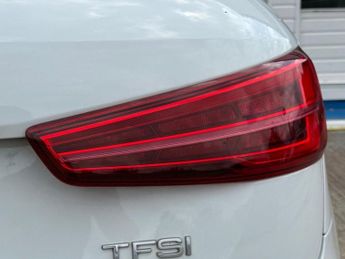 AUDI Q3 1.4 TFSI CoD S line Edition SUV 5dr Petrol S Tronic Euro 6 (s/s)