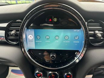 MINI Electric Hatch Cooper SE 32.6kWh Level 2 Hatchback 3dr Electric Auto (184 ps)