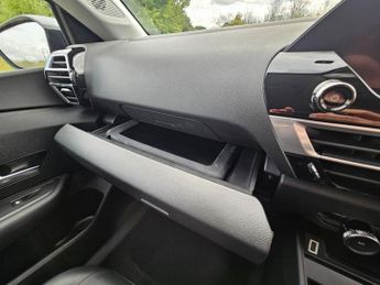 CITROEN e-C4 50kWh Shine Hatchback 5dr Electric Auto (136 ps)