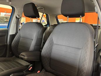 SKODA FABIA 1.0 TSI SE L Hatchback 5 Door Petrol Automatic DSG Blue Euro 6 1