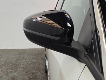 PEUGEOT 3008 1.6 13.2kWh GT SUV 5dr Petrol Plug-in Hybrid e-EAT Euro 6 (s/s) 