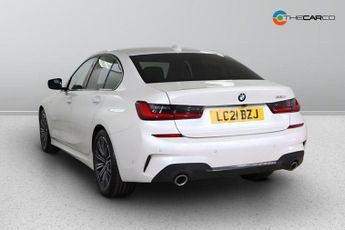 BMW 3 SERIES 2.0 330i M Sport Auto Euro 6 (s/s) 4dr