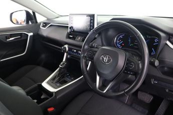 TOYOTA RAV4 2.5 VVT-h Design CVT Euro 6 (s/s) 5dr