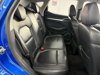 MG MG ZS 1.0 T-GDI Exclusive SUV 5dr Petrol Auto Euro 6 (111 ps)