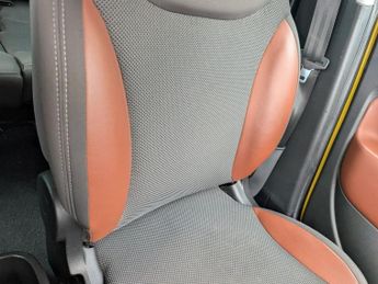 FIAT 500L 1.3 MultiJet Trekking MPV 5dr Diesel Dualogic Euro 5 (s/s) (85 b