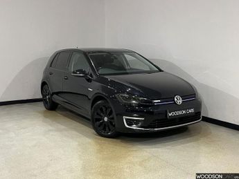 VOLKSWAGEN E-GOLF 35.8kWh e-Golf Hatchback 5dr Electric Auto (136 ps)