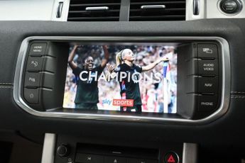 LAND ROVER RANGE ROVER EVOQUE 2.2 SD4 Dynamic LUX SUV 5dr Diesel Auto 4WD Euro 5 (190 ps)
