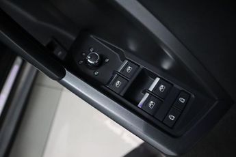 AUDI RS Q3 2.5 TFSI Sportback 5dr Petrol S Tronic quattro Euro 6 (s/s) (400