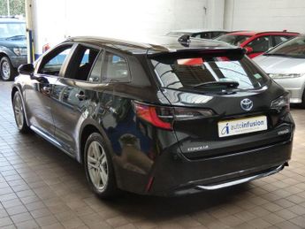TOYOTA COROLLA 2.0 VVT-h GPF Icon Tech Touring Sports 5dr Petrol Hybrid CVT Eur