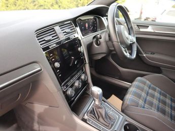 VOLKSWAGEN GOLF 1.4 TSI 8.7kWh GTE Hatchback 5dr Petrol Plug-in Hybrid DSG Euro 
