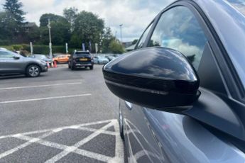 VAUXHALL CORSA 1.2 SE Hatchback 5dr Petrol Manual Euro 6 (75 ps) Touchscreen, A