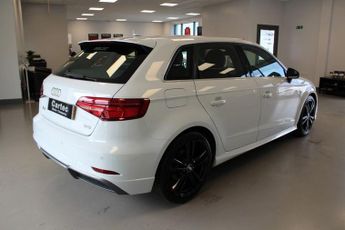 AUDI A3 2.0 TFSI S line Sportback 5dr Petrol S Tronic Euro 6 (s/s) (190 