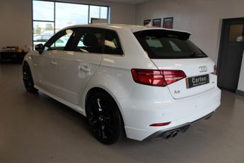 AUDI A3 2.0 TFSI S line Sportback 5dr Petrol S Tronic Euro 6 (s/s) (190 