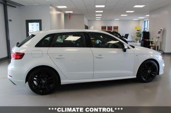 AUDI A3 2.0 TFSI S line Sportback 5dr Petrol S Tronic Euro 6 (s/s) (190 