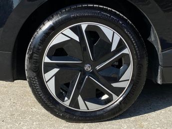 MG Mg4 64kWh Trophy Long Range Hatchback 5dr Electric Auto (203 ps)